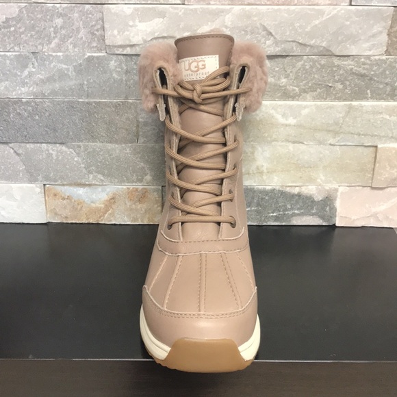 🎁 UGG Adirondack III Sparkle Spots Boot - Picture 6 of 11